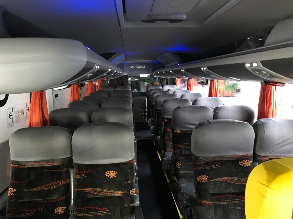 interior-do-micro-onibus